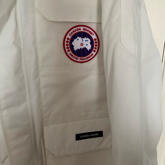Canada Goose Expedition Down Parka With Hood - Picture 4 of 8